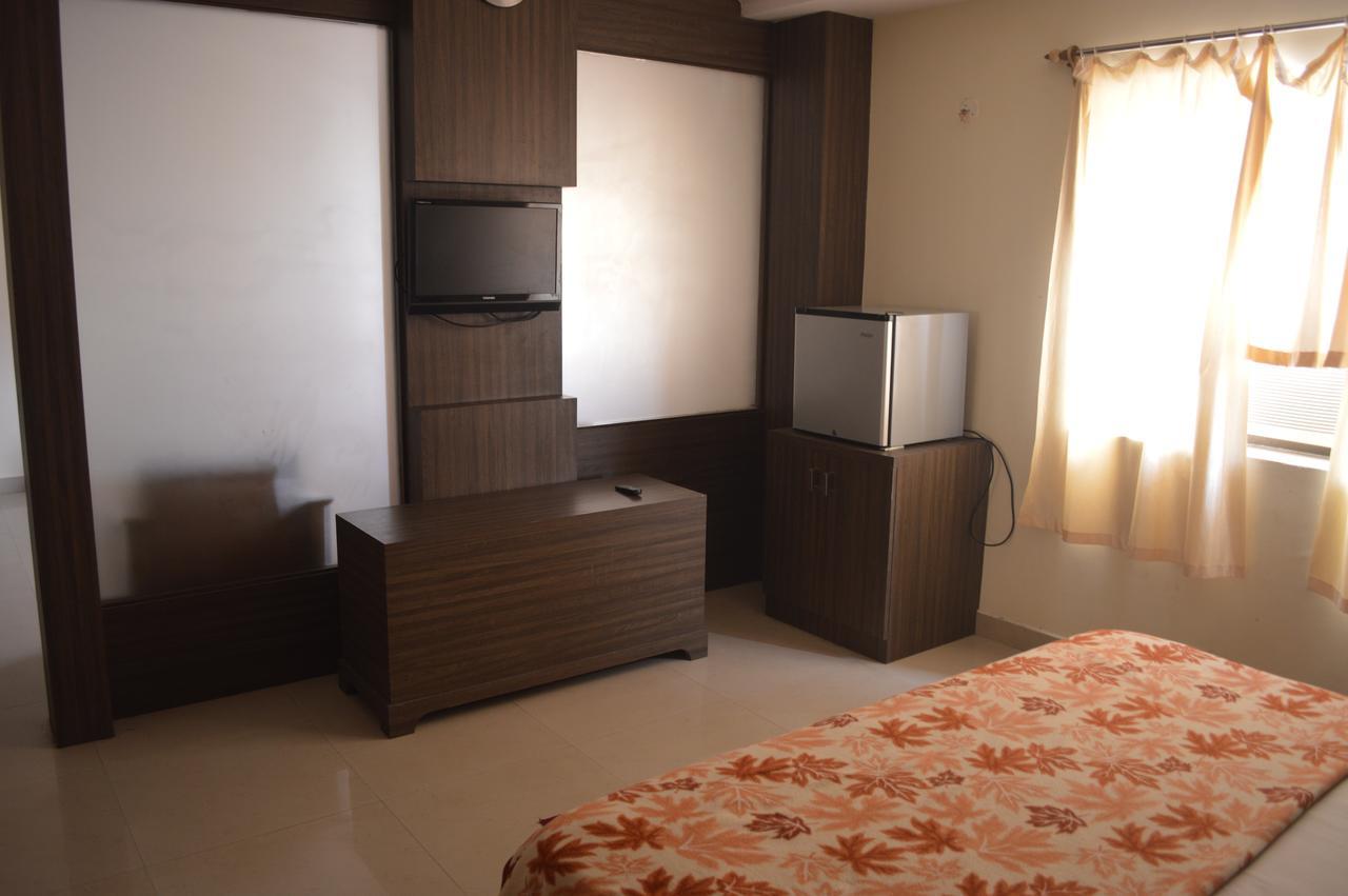 Hotel City Palace Brahmapur Room photo